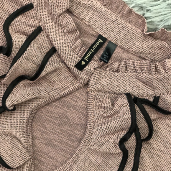 Blush pink blouse size medium - Picture 2 of 2